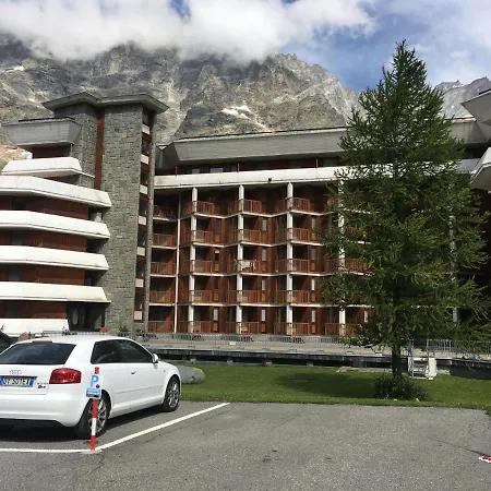 Condominio Cristallo *